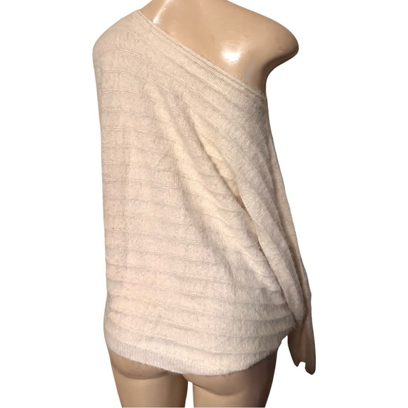 Ivory Off-Shoulder Puff Sleeve Sweater small NWT - Picture 6 of 9